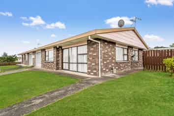 11 Cornwall Street, Levin