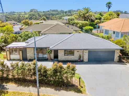 13 Wairere Road, The Gardens