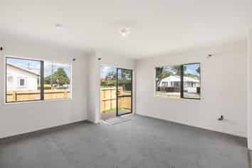 2/58 Avenue Road, Otahuhu