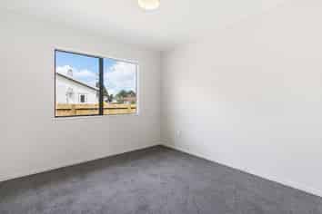 2/58 Avenue Road, Otahuhu