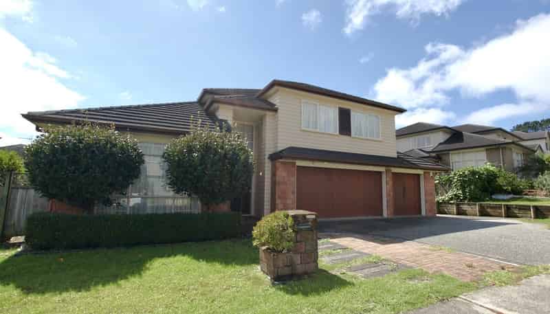 4 Woolaston Place, Flat Bush