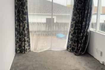 2/302 Pakuranga Road, Pakuranga Heights