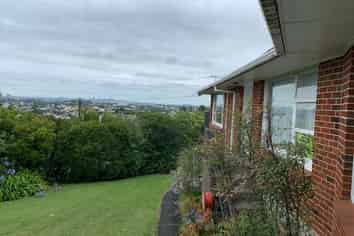 2/4 Dewsbury Terrace, Castor Bay