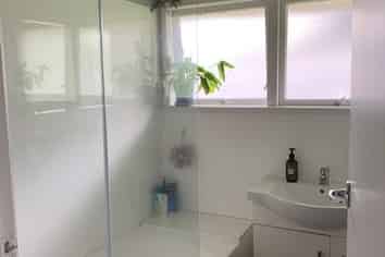 2/4 Dewsbury Terrace, Castor Bay