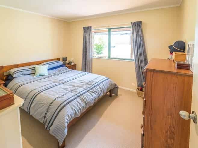 Cottage/12 Ara-Kotinga, Whitford