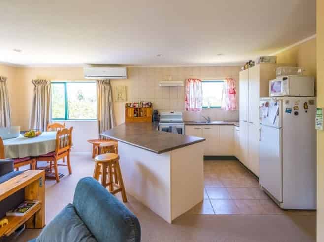 Cottage/12 Ara-Kotinga, Whitford