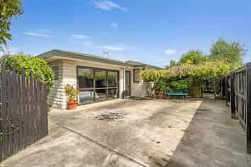 2/56 Aorangi Road, Bryndwr
