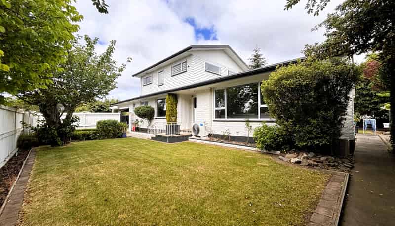 15 Deepdale St, Burnside