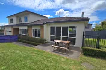 30A Stamford Park Road, Mount Roskill