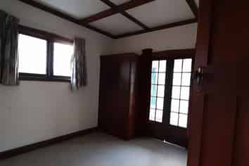 86 Toi Toi Street, Toi Toi