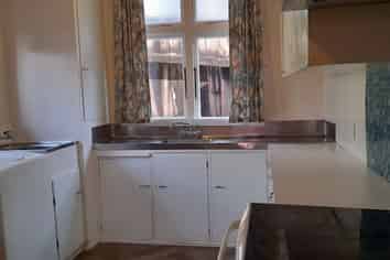 86 Toi Toi Street, Toi Toi