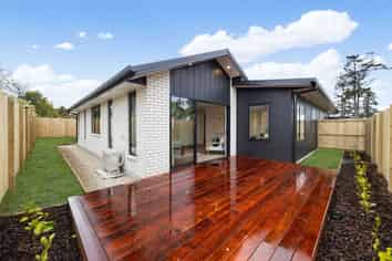 18 Bracken Street, Leamington