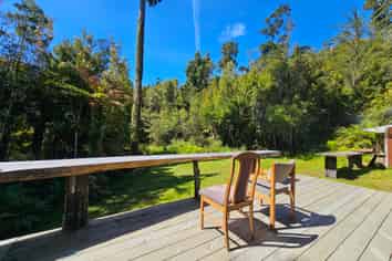 215 Clifton Road, Kaiata