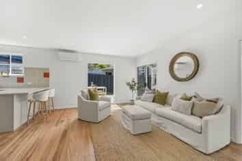 2 Thomson Street, Mount Roskill