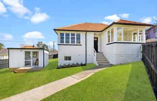 2 Thomson Street, Mount Roskill