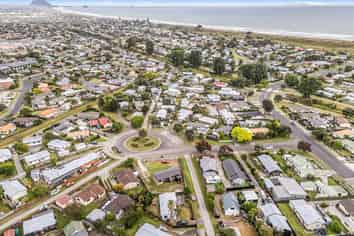 5B Lyn Grove, Papamoa