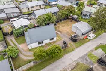 5B Lyn Grove, Papamoa