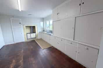 62 Dundas Street, Sanson