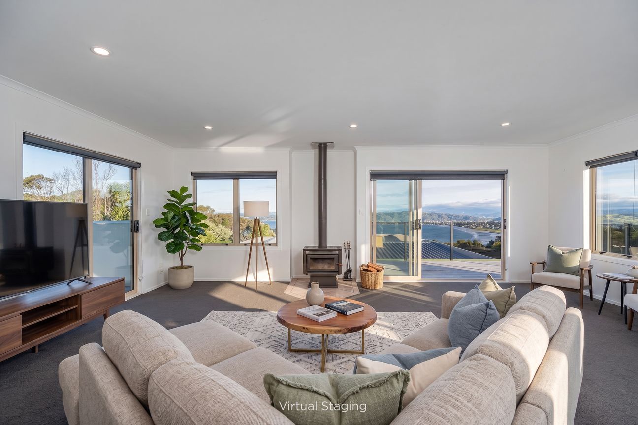 SEA VIEWS, ELEVATED, DOUBLE-GLAZED AND A SURPRISE! - Widok 3