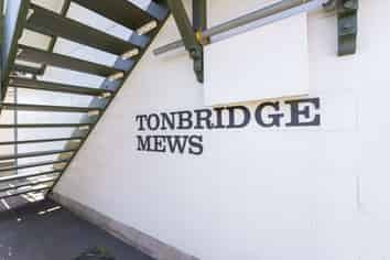 9/24 Shrewsbury Street, Merivale