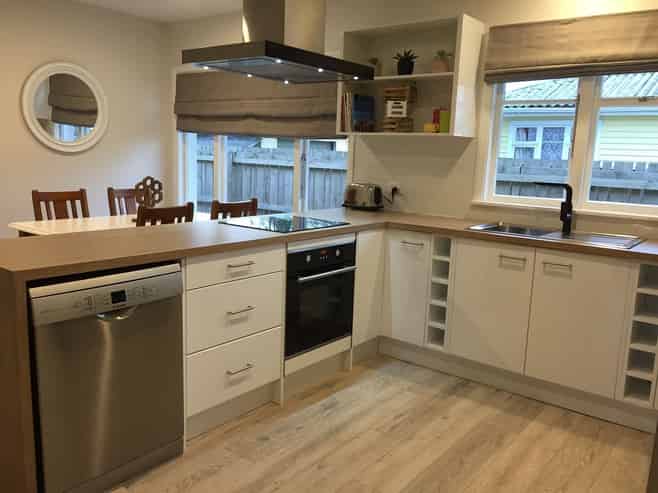 364 Pages Road, Aranui