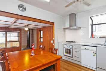 43 Roseman Avenue, Mount Roskill