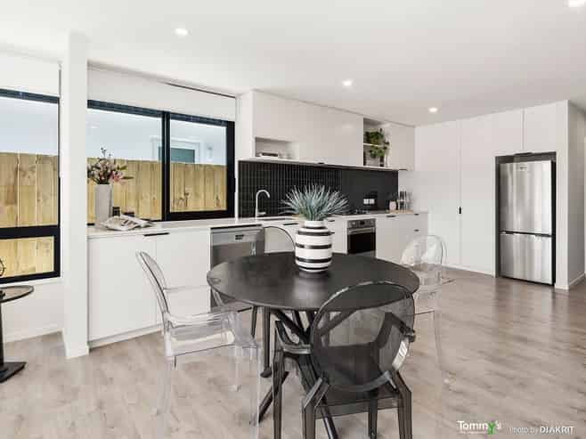 3/6 Bushland Grove, Paparangi