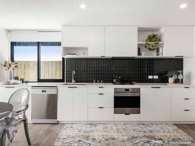 3/6 Bushland Grove, Paparangi