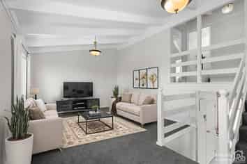 6A Lilford Place, Half Moon Bay