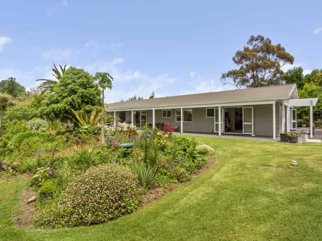 86 Castles Road, Oropi