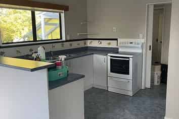 2201 State Highway 1, Hukerenui