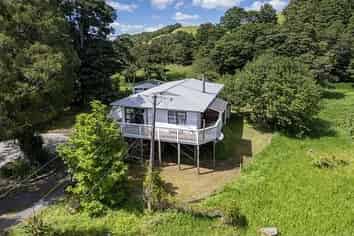 2201 State Highway 1, Hukerenui