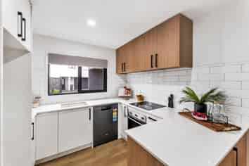 128a McFaddens Road, Saint Albans