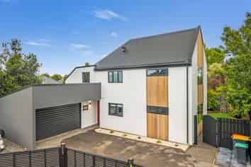 128a McFaddens Road, Saint Albans