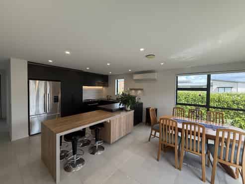 8 Orford Lane, Takanini