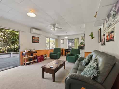 2/220 Waimea Road, Bishopdale