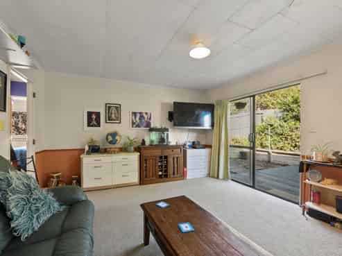 2/220 Waimea Road, Bishopdale