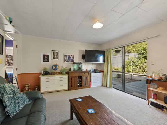 2/220 Waimea Road, Bishopdale