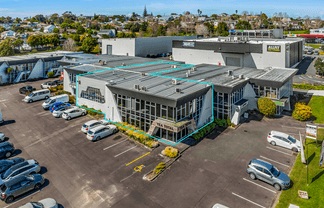 Prime industrial /retail position on Apollo