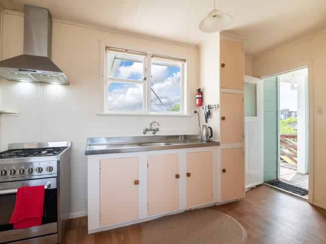 73 Greenslade Crescent, Northcote