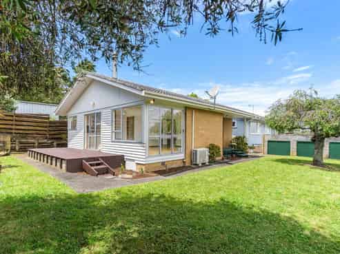 2/20 Juniper Road, Sunnynook