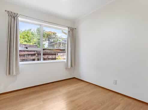 2/20 Juniper Road, Sunnynook