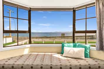 10 Rawhira Road, Waitetoko