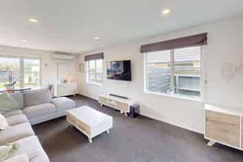 14 MacDonald Heights, Feilding