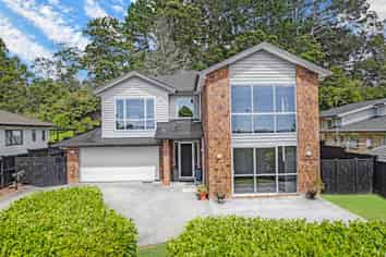 11 Barnsley Place, Henderson