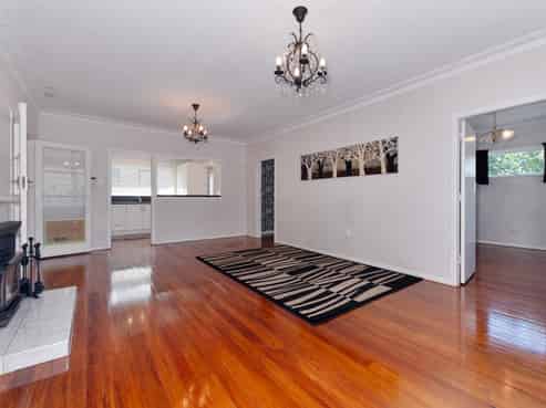 2/219 Don Buck Road, Massey