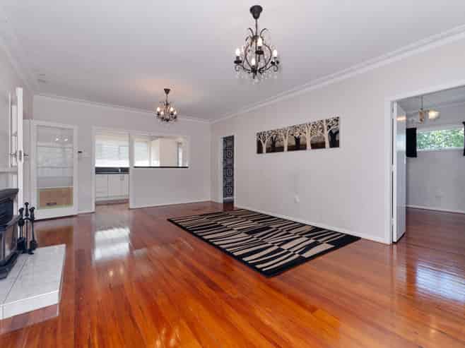 2/219 Don Buck Road, Massey