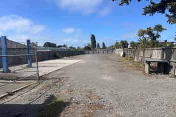 Large Secure Yard only $20/m2