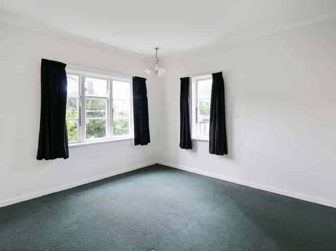 63-65G Whites Line East, Woburn