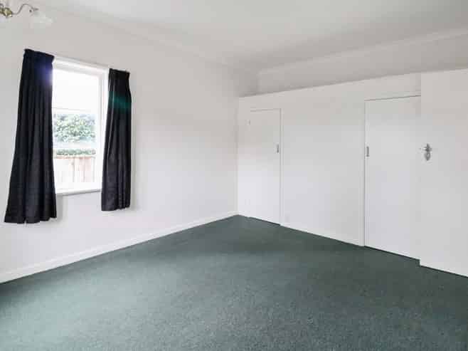 63-65G Whites Line East, Woburn